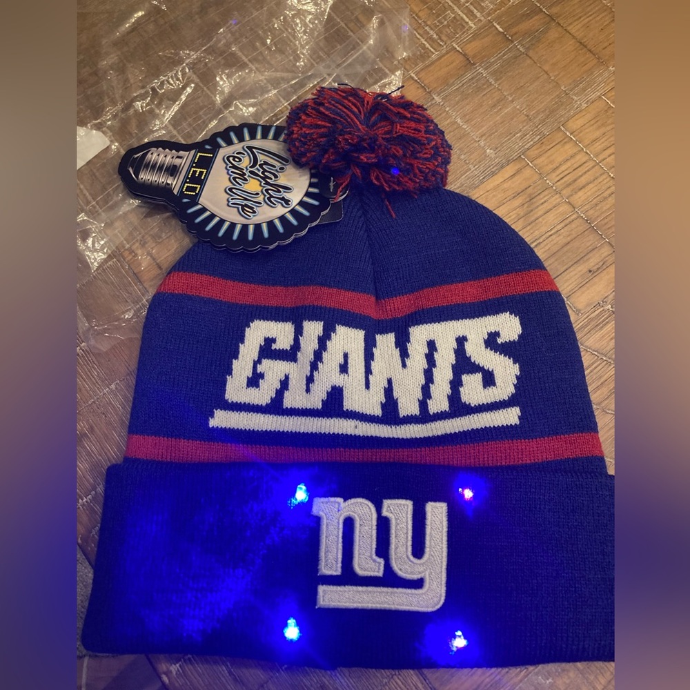Giants Blue and Red LED Beanie FOCO brand NWT
